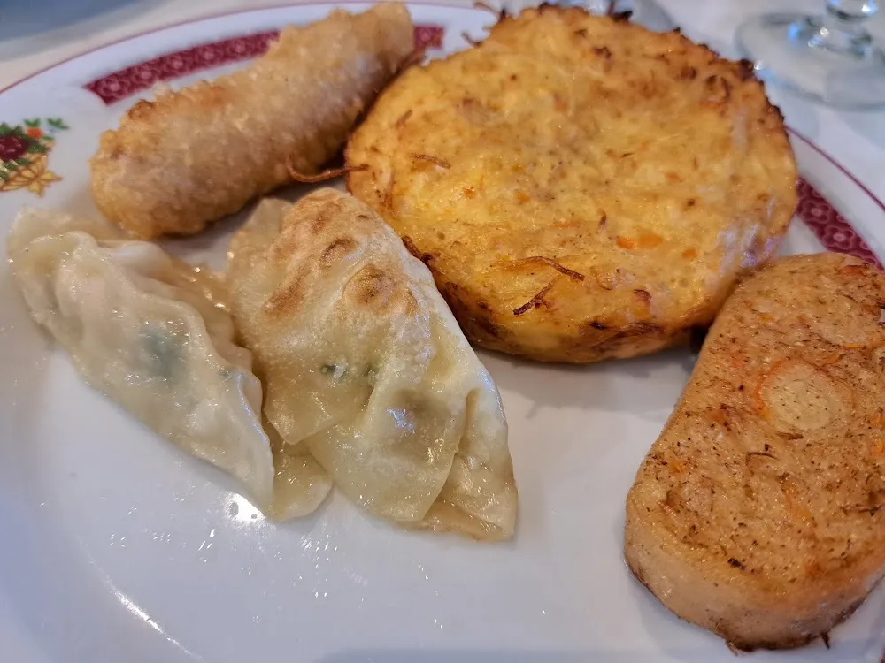 Ravioli Au Poulet Avec Omelette Chinoise